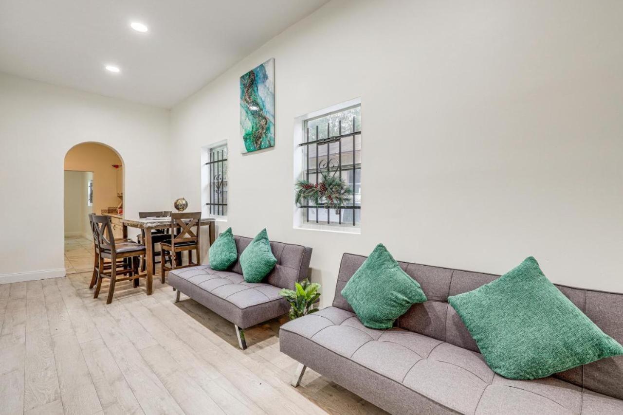 Large, Central, Lovely & Cozy 4Bed/2Bath - House By Everbank Stadium Jacksonville Exterior foto